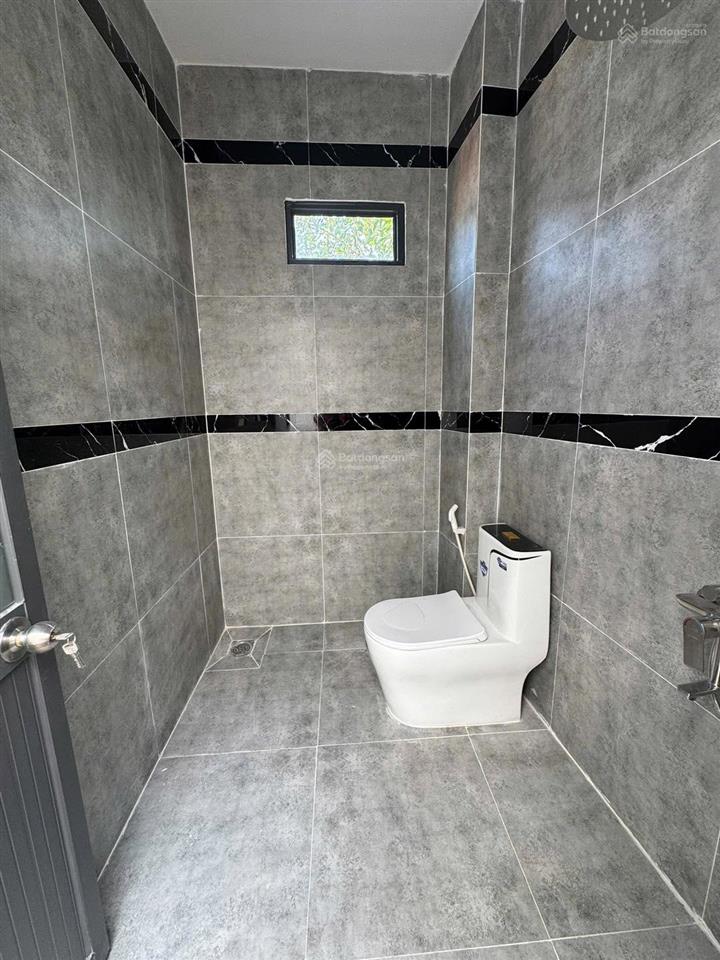 Nhà góc hiếm trần não, p bình an, q2, dt 100m2, giá 4tỷ300tr, cho thuê 32tr, sổ riêng