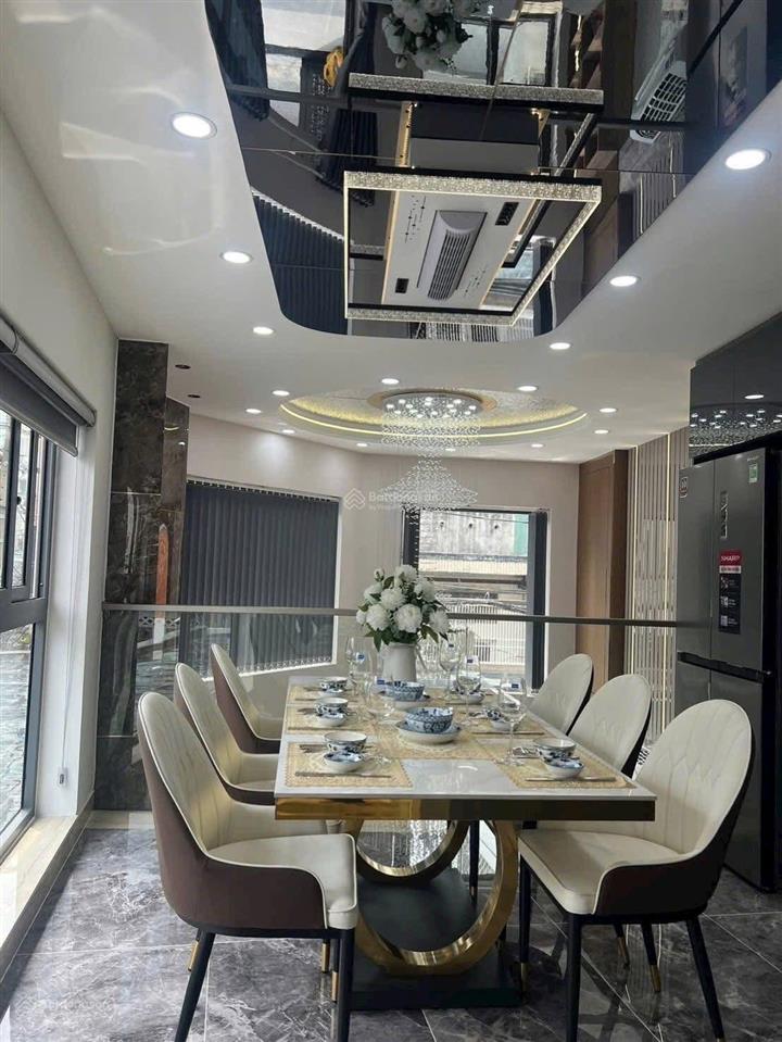 Nguồn tiền 27tr/tháng, mai văn ngọc, p11, phú nhuận, dt 103,5m2,giá 4tỷ900tr, sổ hồng riêng