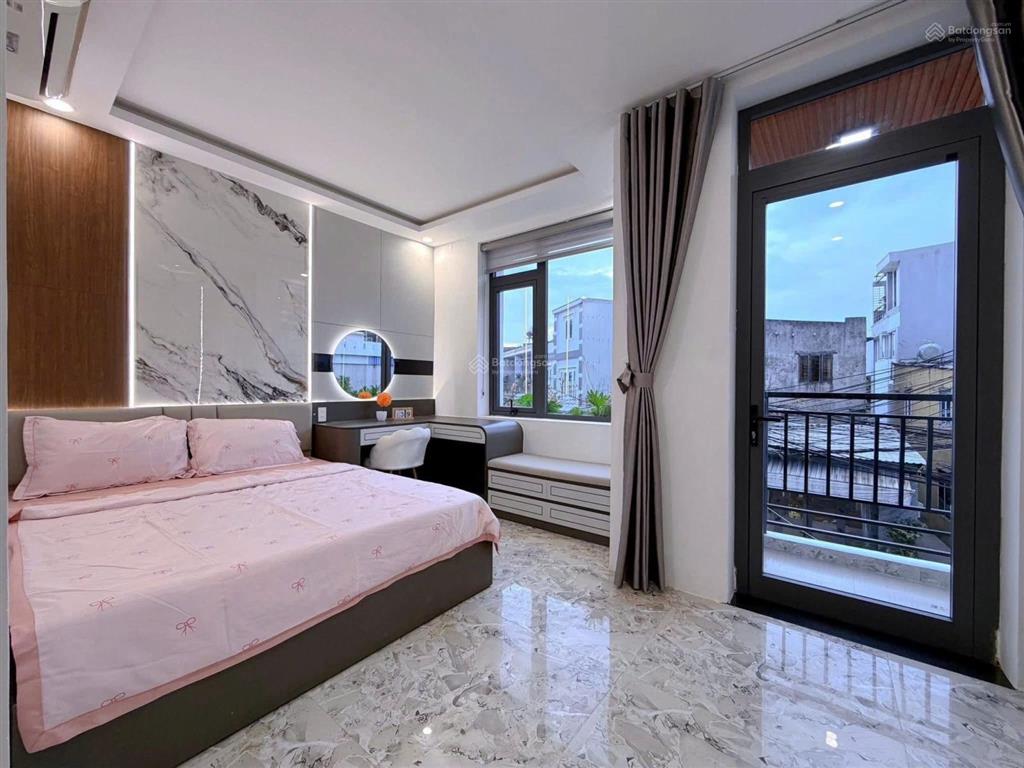 Bán nhà khu vực lê hồng phong, p3, q5, dt 80m2, giá 3tỷ800tr, cho thuê 27tr/tháng, sổ hồng riêng.