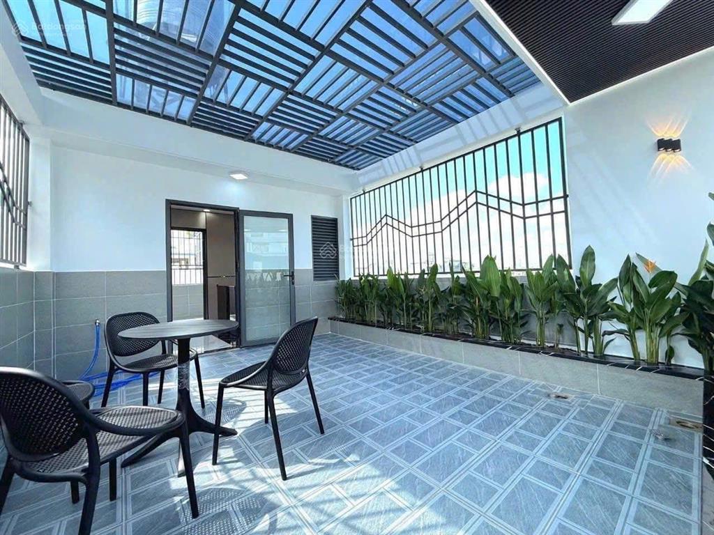 Nhà đẹp kết cấu sẵn bến vân đồn, p12, quận 4, dt 63m2, giá 3tỷ200tr, cho thuê 26tr/tháng, sổ riêng