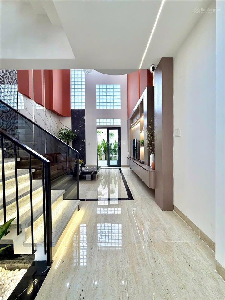 Hẻm ô tô, khu dân trí cao hồ bá phấn, p phước long a,q9,dt 60m2,giá 3tỷ200tr,cho thuê 25tr,sổ riêng