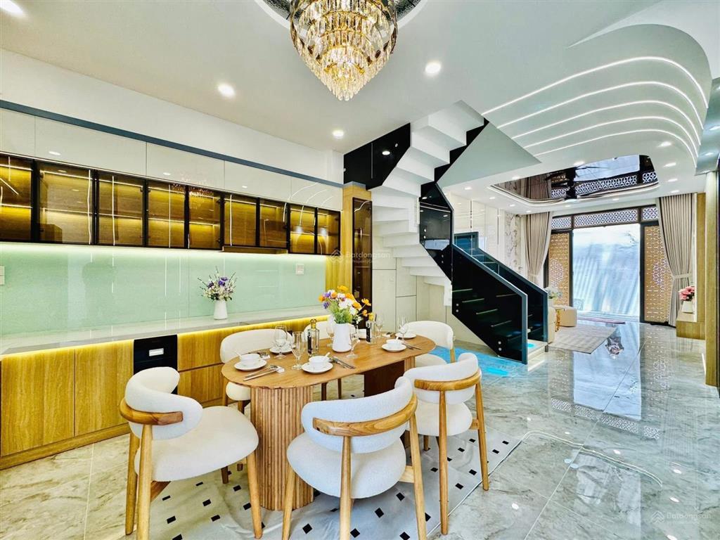 Nhà phố ở trung tâm đường trần khắc chân, p.tân định, quận 1, dt 56m2, giá 3tỷ200tr, sổ riêng