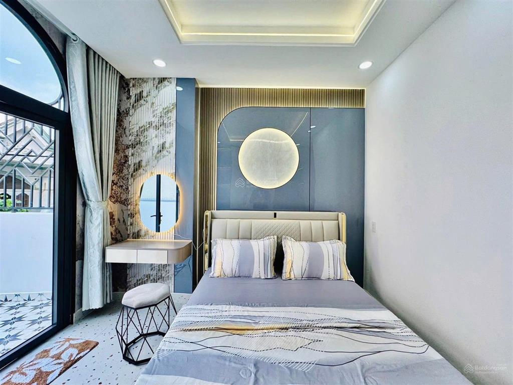 Chủ cần tiền gấp, phan văn hân, p17, quận bình thạnh, dt 64m2, giá 3tỷ250tr, cho thuê 25tr,sổ riêng