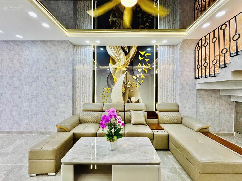 Chủ cần tiền gấp, phan văn hân, p17, quận bình thạnh, dt 64m2, giá 3tỷ250tr, cho thuê 25tr,sổ riêng