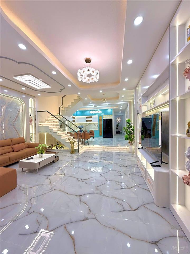 Bán nhà biệt thự khu vực trương quyền,p6, q3, dt 138m2,giá 7tỷ500tr ,cho thuê 30tr/tháng, sổ riêng.