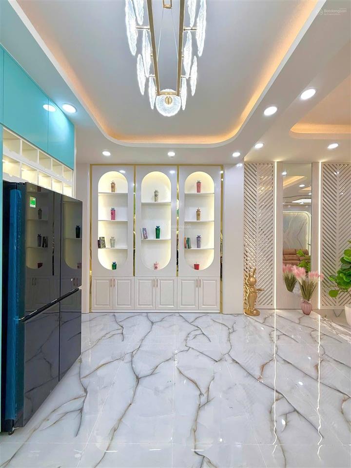 Bán nhà biệt thự khu vực trương quyền,p6, q3, dt 138m2,giá 7tỷ500tr ,cho thuê 30tr/tháng, sổ riêng.