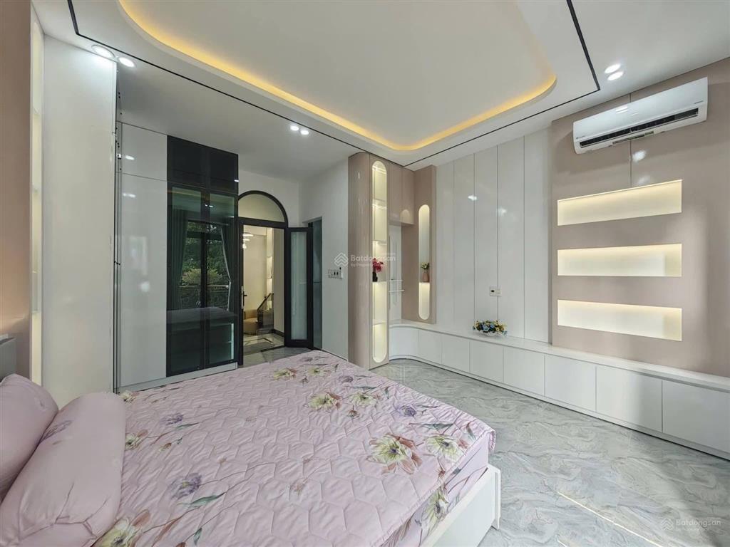 Chủ bị trục trặc tài chính đường lý thường kiệt,p7,q11,dt 72m2,giá 4tỷ230tr,cho thuê 26tr,sổ riêng.