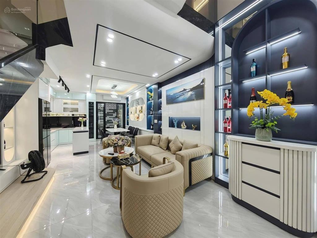Chủ bị trục trặc tài chính đường lý thường kiệt,p7,q11,dt 72m2,giá 4tỷ230tr,cho thuê 26tr,sổ riêng.