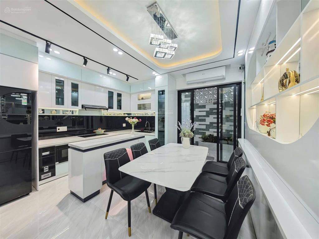 Chủ bị trục trặc tài chính đường lý thường kiệt,p7,q11,dt 72m2,giá 4tỷ230tr,cho thuê 26tr,sổ riêng.