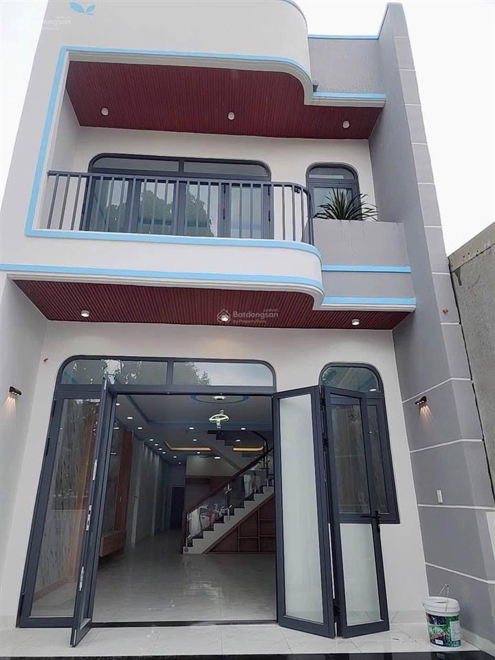 Bán nhà khu vực dh8, bến cát, bình dương, dt 85m2, giá 2tỷ550tr, cho thuê 23tr/tháng, shr