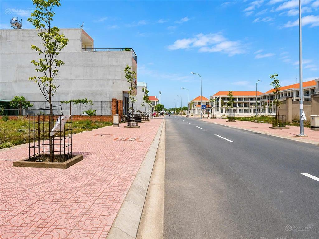 Bán lô đất 70m2. khu dân cư đông đúc, kinh doanh buôn bán sầm uất, giá 1tỷ497 triệu
