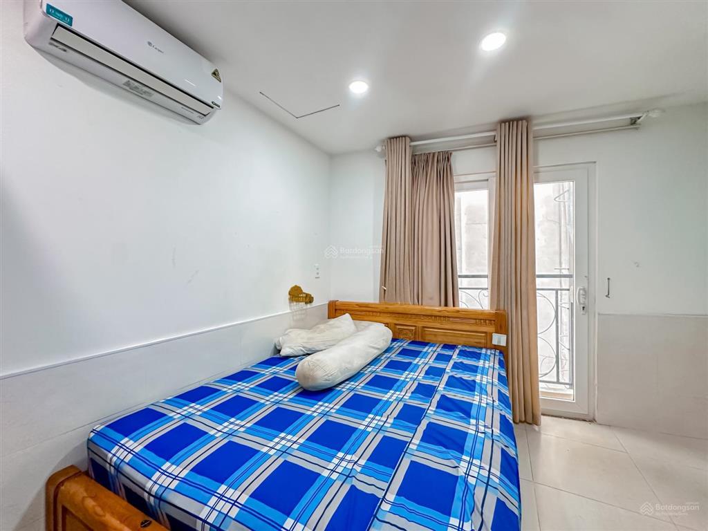 Cho thuê căn hộ 1pn thang máy hầm xe full nội thất ngay trung tâm quận 4