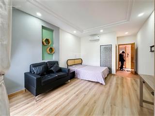 Cho thuê căn hộ studio ban công, tách bếp, full nt ngay trung tâm quận 8, tiện di chuyển quận 1, 4