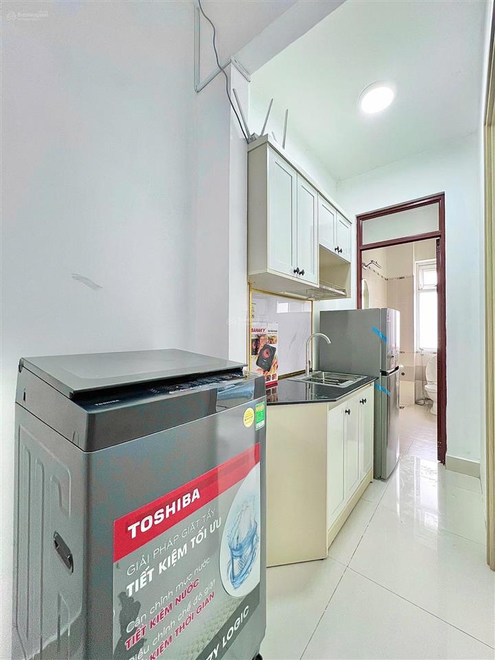 Cho thuê căn hộ studio rộng 60m2 ngay trung tâm full nt , tiện di chuyển quận 1,4