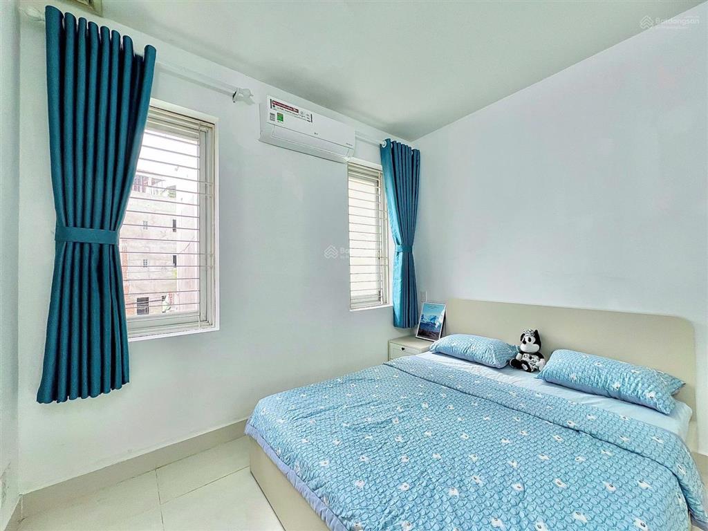 Cho thuê căn hộ studio rộng 60m2 ngay trung tâm full nt , tiện di chuyển quận 1,4