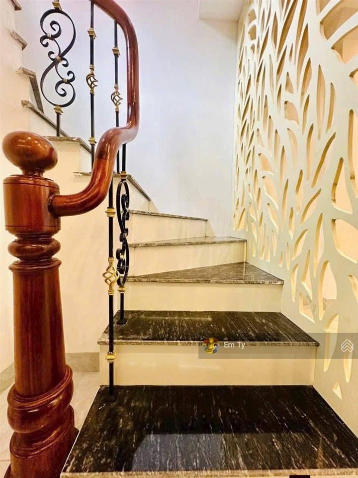 Bán nhà kiến hưngchính chủ100m ra phốngõ nông thoángfull nội thấtxách vali về ởdt33mgiá 6tỷ3