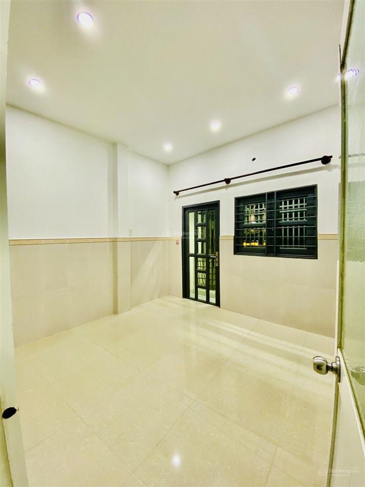Nhà bán mặt tiền đường số 1,p.10,tân bình, dt 30m2 nở hậu, giá nhỉnh 5tỷ, xem nhà  0903 007 *** lộc