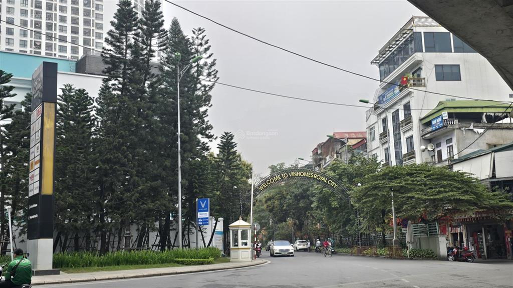 Bán nhà phố nguyễn trãi, thanh xuân, trước nhà oto tránh, hàng xóm royal city, dt 36m2, 5 tầng.