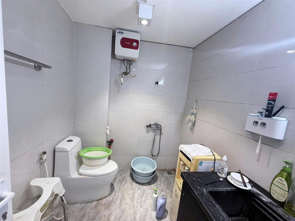 Bán nhà phố nguyễn trãi, thanh xuân, trước nhà oto tránh, hàng xóm royal city, dt 36m2, 5 tầng.