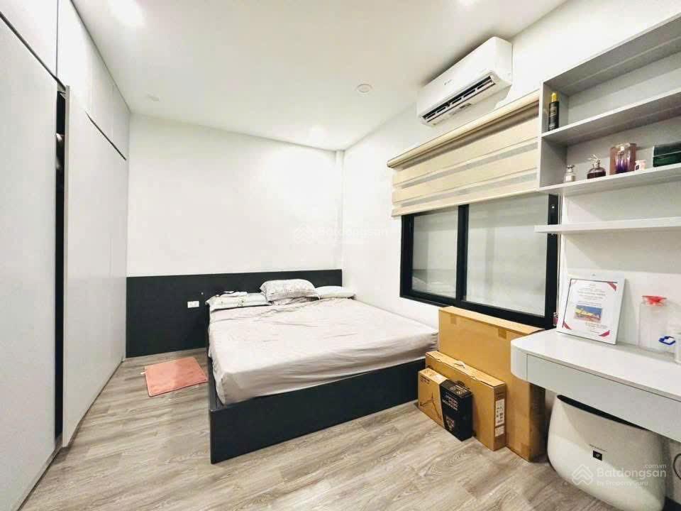 Bán nhà phố nguyễn trãi, thanh xuân, trước nhà oto tránh, hàng xóm royal city, dt 36m2, 5 tầng.