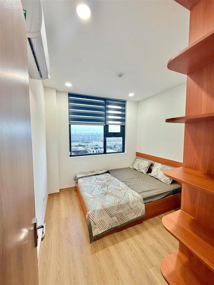 Chính chủ cho thuê căn hộ yên bình complex cạnh sam sung 73m2 2pn+ 2wc full đồ 9tr tháng