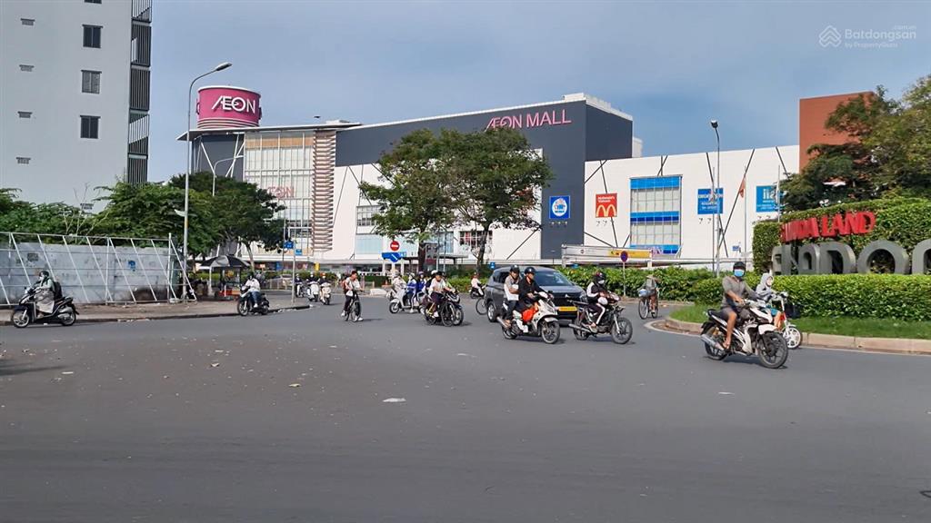 Nhà tân phú đường ô tô tân kỳ tân quý 4m x 22m  lầu đúc thật  gần sân bay, gần trường đại học