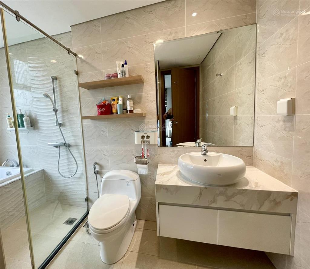 Bán căn hộ chung cư 03 phòng ngủ đầy đủ nội thất mới, tòa a2, vinhomes gardenia