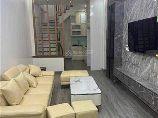 Bán nhà riêng tại lĩnh nam, giá cực chất 5 tỷ, 30m2, 3pn, 3wc, 4 tầng