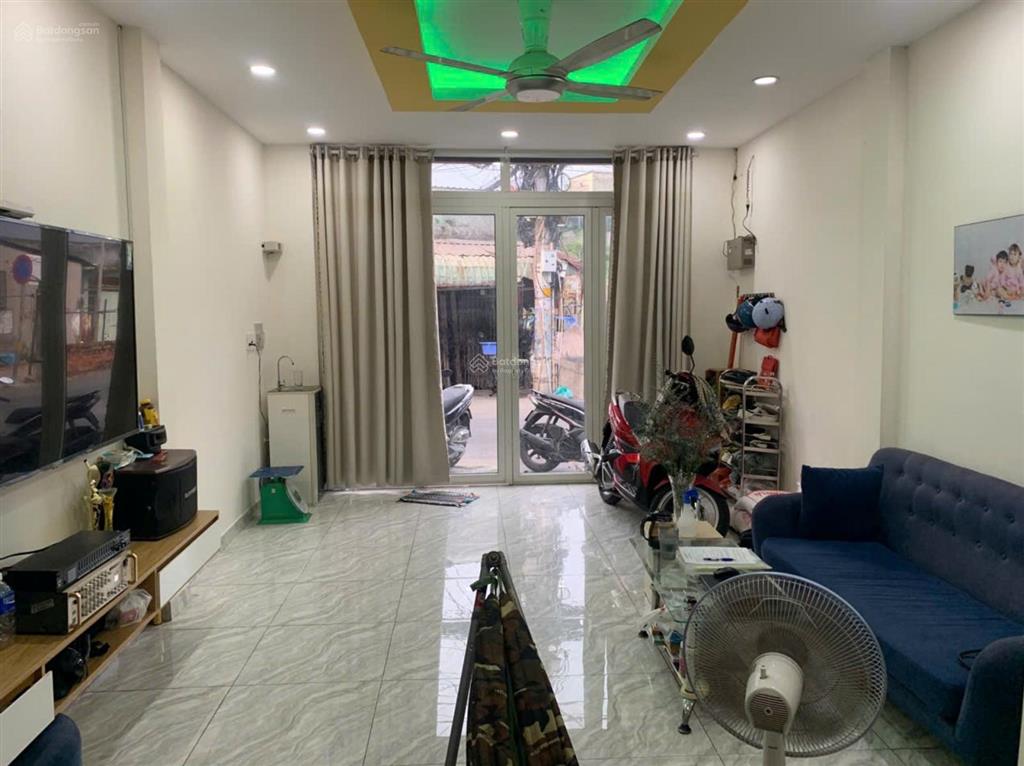 Nhà mtkd đường số cách phạm văn đồng 100m  khu bên sông  sát tttm gigamall 60m2, cho thuê 15tr/th