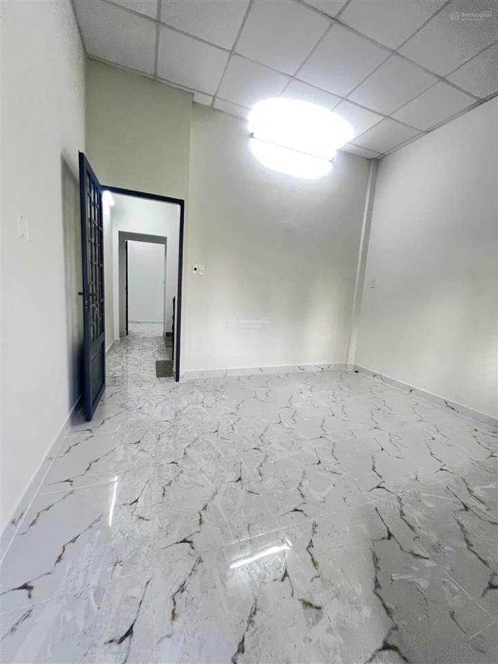 Nhà 45m2 3 tầng nguyễn văn luông quận 6