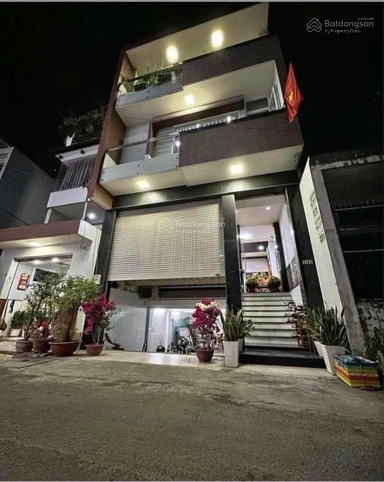 Nhà ngang 6m có hầm , đường đất mới bình tân