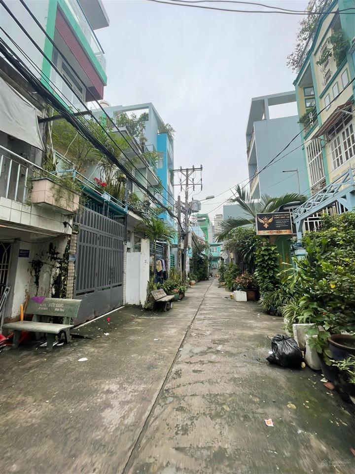 Nhà trệt lầu 32m2 hẻm 6m hậu giang quận 6