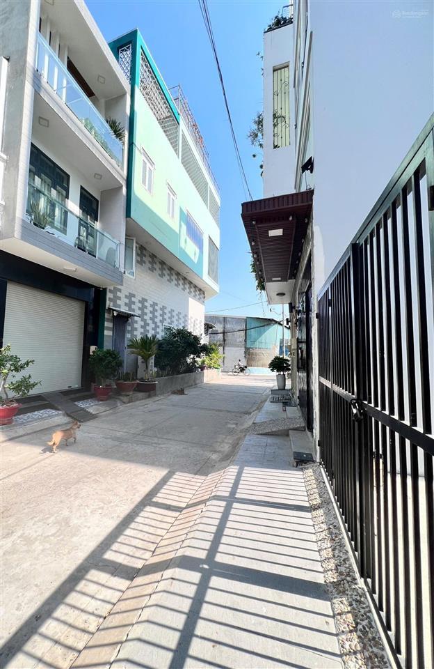 Nhà 4x16, 3 tầng hẻm nội bộ đường lâm hoành, an lạc, bình tân