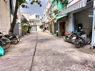 Nhà đường ô tô tỉnh lộ 10, sát chợ cây da sà bình tân