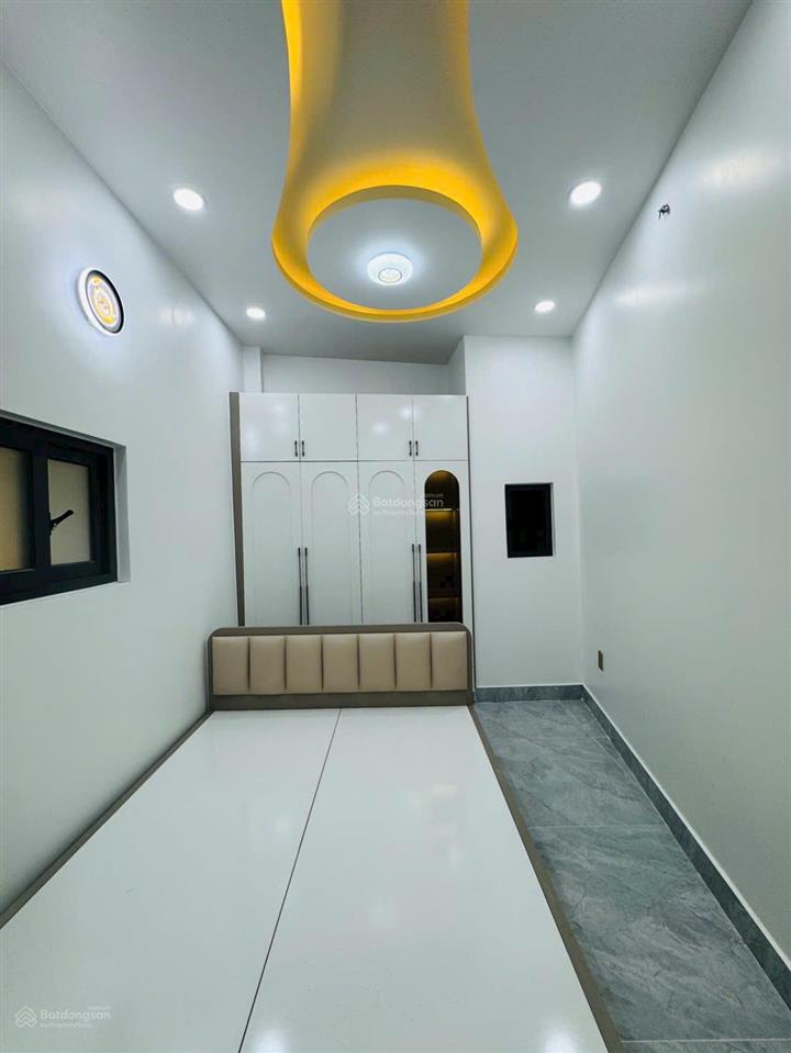 Cho thuê nhà mặt tiền phan huy ích gò vấp 5 tầng full nội thất giá chỉ 28triệu