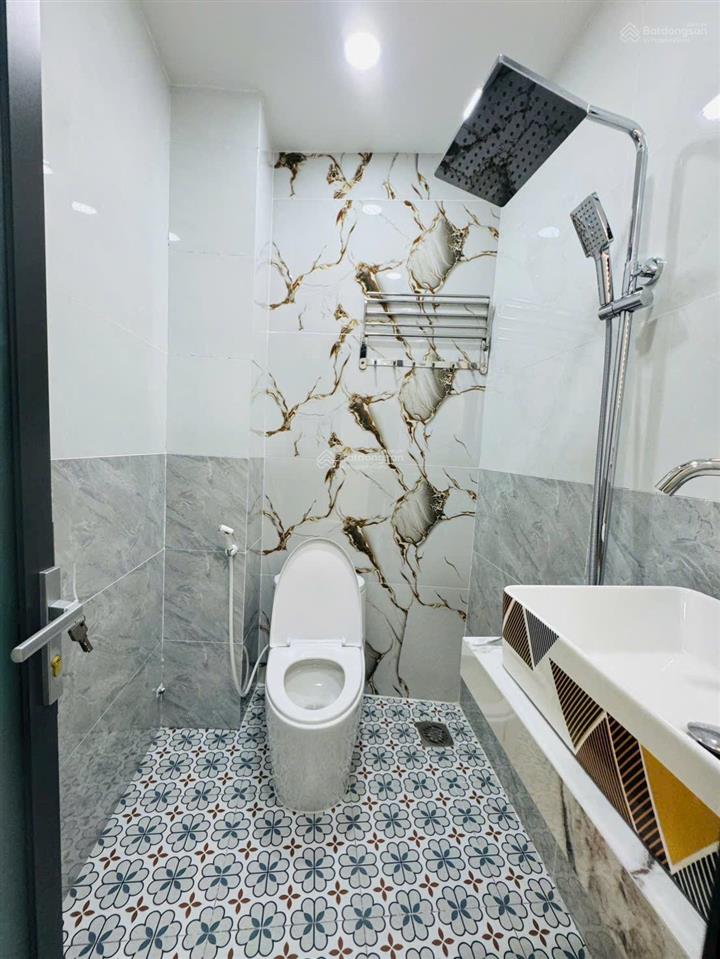 Cho thuê nhà mặt tiền phan huy ích gò vấp 5 tầng full nội thất giá chỉ 28triệu