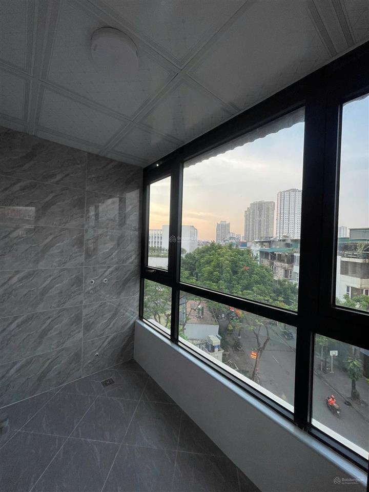 Gia đình cần tìm khách thuê làm văn phòng  liền kề mới 120m kđt văn phú, lô góc, ngã 5 đẹp