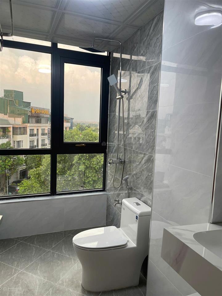 Gia đình cần tìm khách thuê làm văn phòng  liền kề mới 120m kđt văn phú, lô góc, ngã 5 đẹp