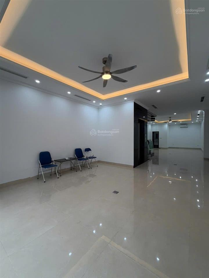 Chỉ 25 triệu/tháng  cho thuê t1,2 liền kề galaxy 200m sàn  thang máy  100m ra tố hữu