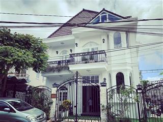 Bán biệt thự khu b, đại học đà lạt, diện tich đất 315m2 (13.8m x 20.7m nở hậu 16.7m x 20.7m)