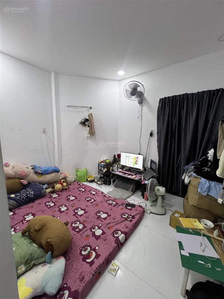 Nhà nhỏ q3  nguyễn thượng hiền  ngang 3m5  shr  3 mặt thoáng  20m2  nhỉnh 2tỷ