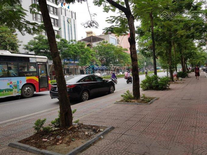 Bán đất mặt phố ngô gia tự, vỉa hè, kinh doanh, hai thoáng, 150 m2, mặt tiền 8 m, giá chỉ 44 tỷ