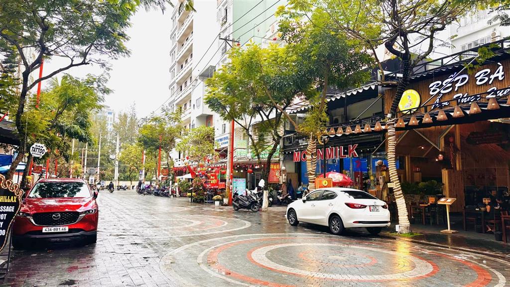 Bán đất đường trần bạch đằng. diện tích 382.5m2. được xây 14 tầng. ngang 15m. giá tốt