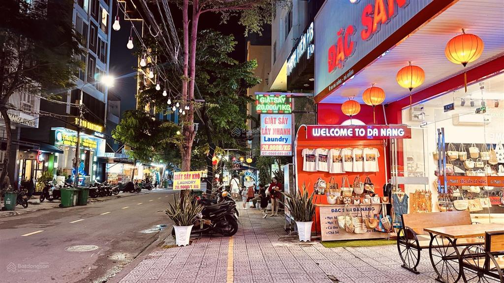 Cặp một trong số ít đường hà bổng, dt 276m². sát biển. cực đẹp. giá rất tốt. 85 tỷ
