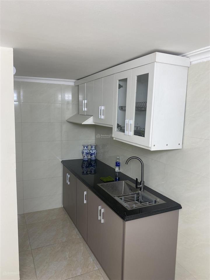 Bán đất phố nam dư 60m², hiện đang có nhà cấp 4  vị trí đắc địa, gần ô tô