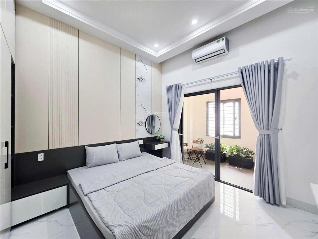 Bán nhà 2 lầu (5x22m) đường tạ quang bửu, gần bến xe quận 8. đang cho thuê 15tr