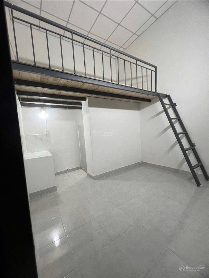 Ngân hàng thanh lý dãy trọ 20 phòng.15mx35m. giá 1,1 tỷ ở đường tạ quang bửu. thu nhập 45 triệu