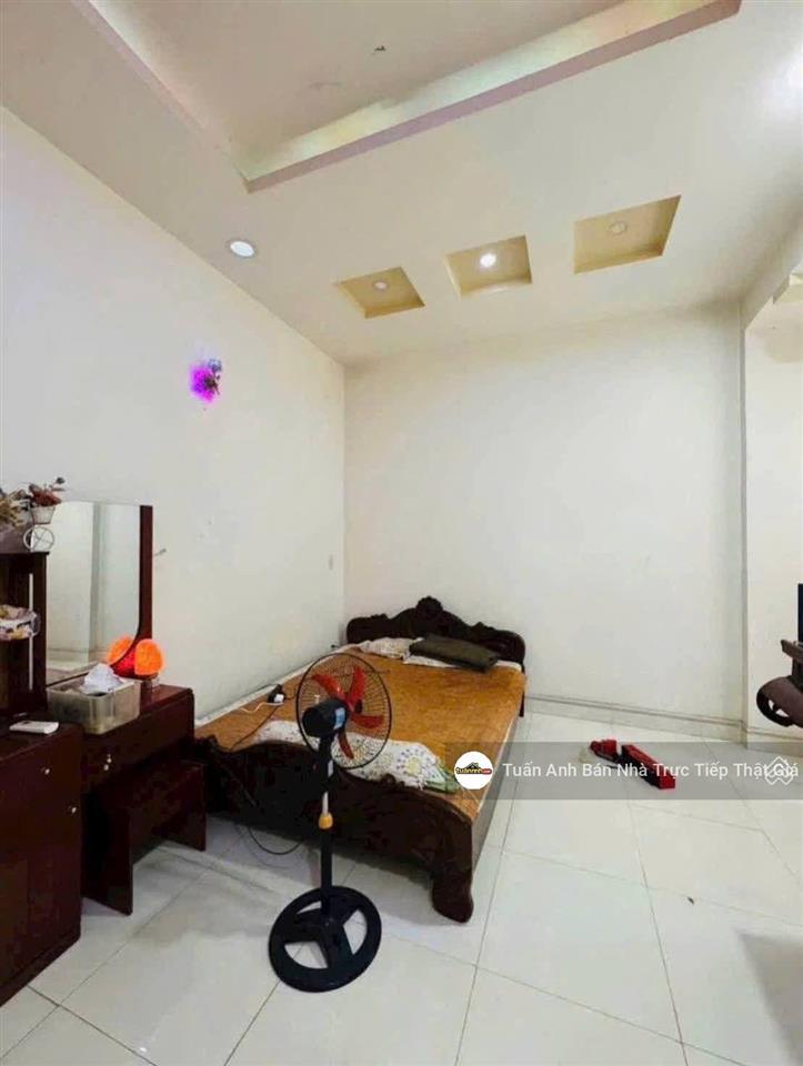 Bán nhà mặt tiền q.8,5x28m, sẵn thu nhập 25 triệu/tháng giá tốt hiếm có,giá 750tr tl
