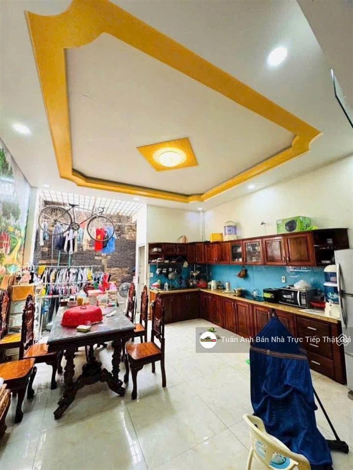 Bán nhà mặt tiền q.8,5x28m, sẵn thu nhập 25 triệu/tháng giá tốt hiếm có,giá 750tr tl