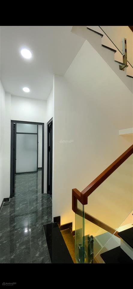 Nhà đẹp 4 tầng, hẻm 4m, 4 phòng, âu dương lân, hoàn công, 7 tỷ hơn